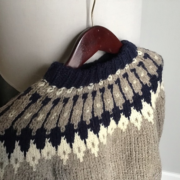 Men’s Heavy Knit Icelandic Pullover Sweater - Picture 4 of 6